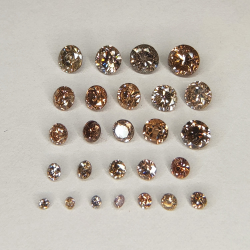 Diamant brun taillé en rond 1,00-3,65 mm